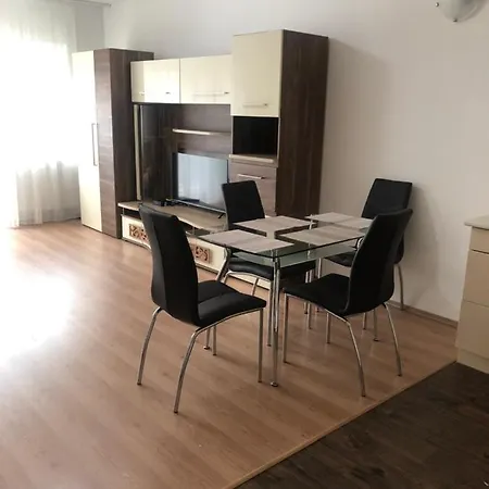 Freedom Apartment *